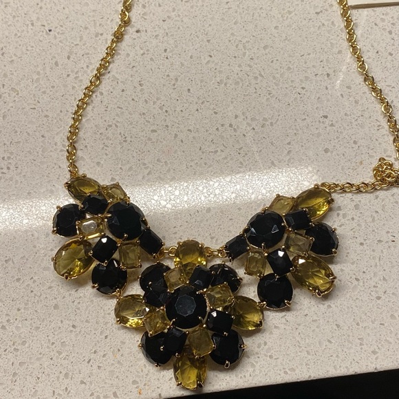 NWT Kate Spade Crystal Cluster Statement Necklace - Picture 3 of 8